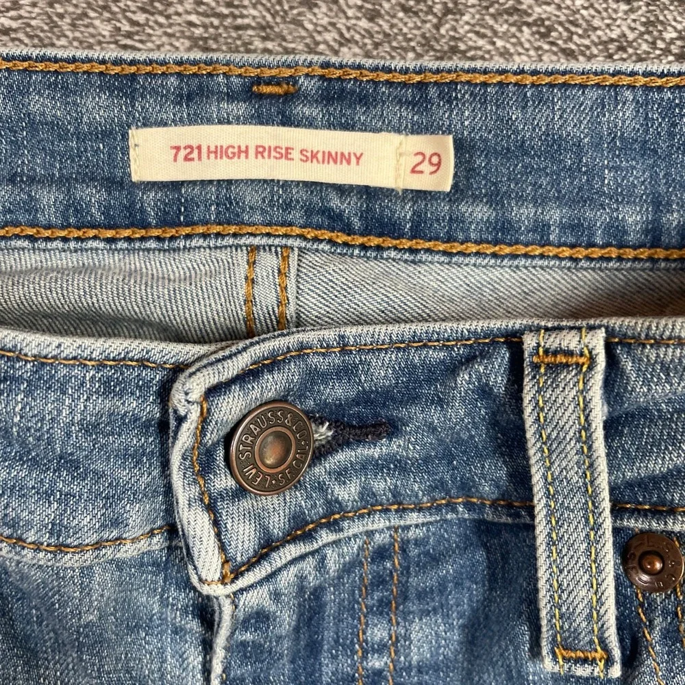 Levis levi 721